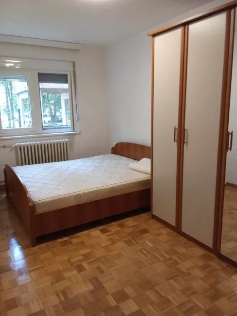 Велики трособан стан 110м2, ВП/6, тераса 26м2, ЦГ, клима, па Image 3