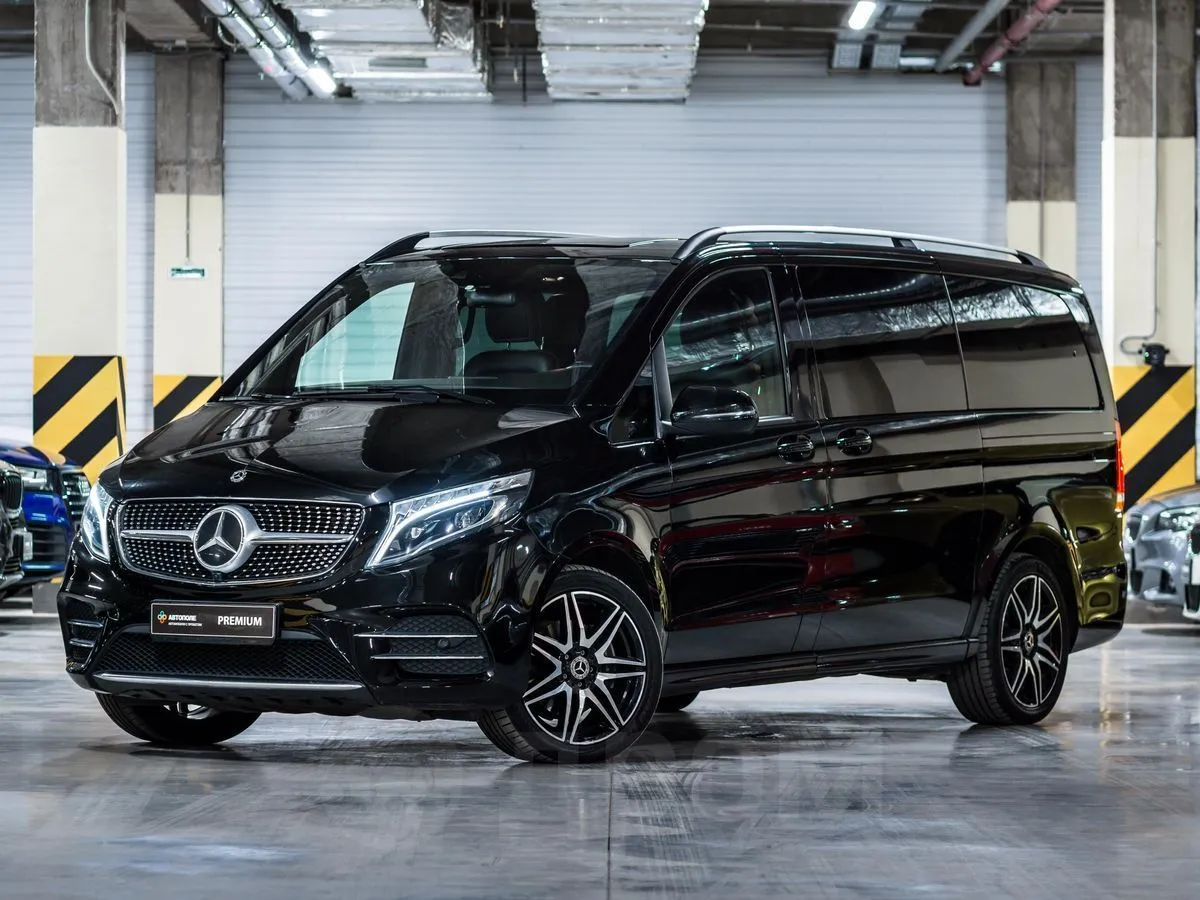 Mercedes-Benz V-Class Image 1